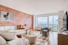 UES 3br w balcony doorman nr Central Park NYC-1192